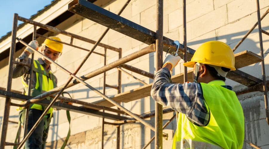 Professional gutter cleaning in Odessa, DE